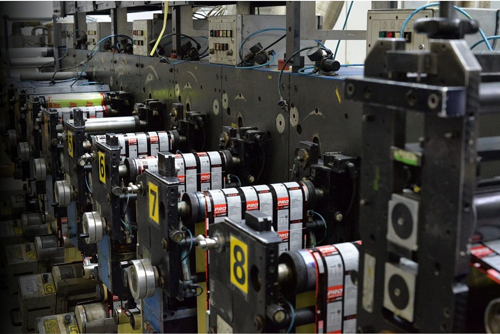 Флексопечать рулонных этикеток и наклеек